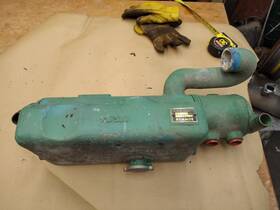 2327 Bowman Bedford Marine Diesel Expansion Tank Heat Exchanger 300 330