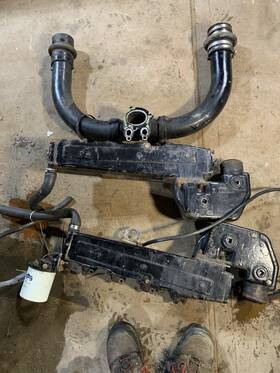 60426 Mercruiser 65603/65604/73738/60425/60426 351 V8 233 Hp Complete Exhaust Manifold Set With Fuel Filter Housing