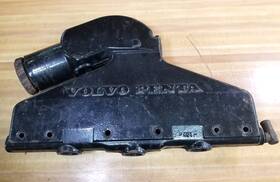 Volvo Penta 856877 Exhaust Manifold And Riser Elbow / 856879 Starboard