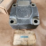 New Vickers * Sperry Vane Pump Cover Pn 252504 - 2720171 2884855 2919651 2967498. Fixed Price $79.99.