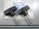 New Oem (lot Of 2) 0398862 Omc Johnson Evinrude Knob & Screw 0810. Fixed Price $10.50.